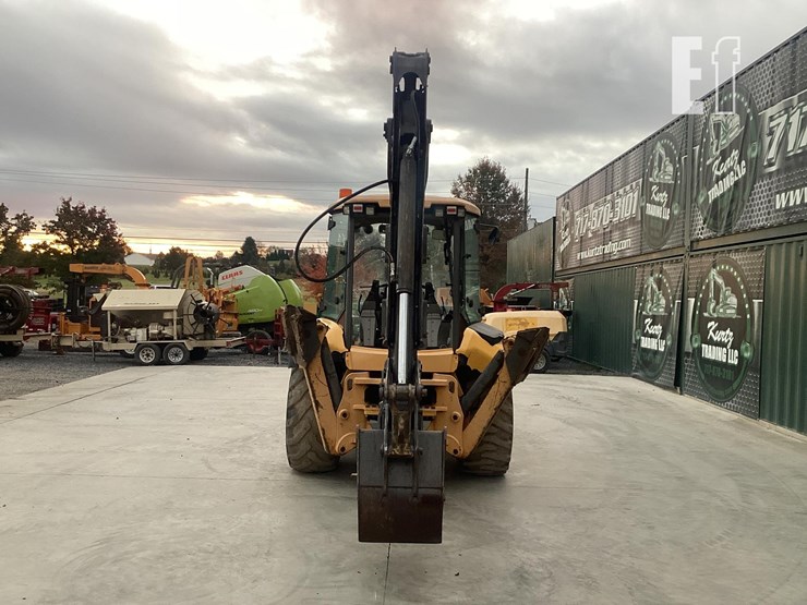 2012-volvo-bl70b-image-3