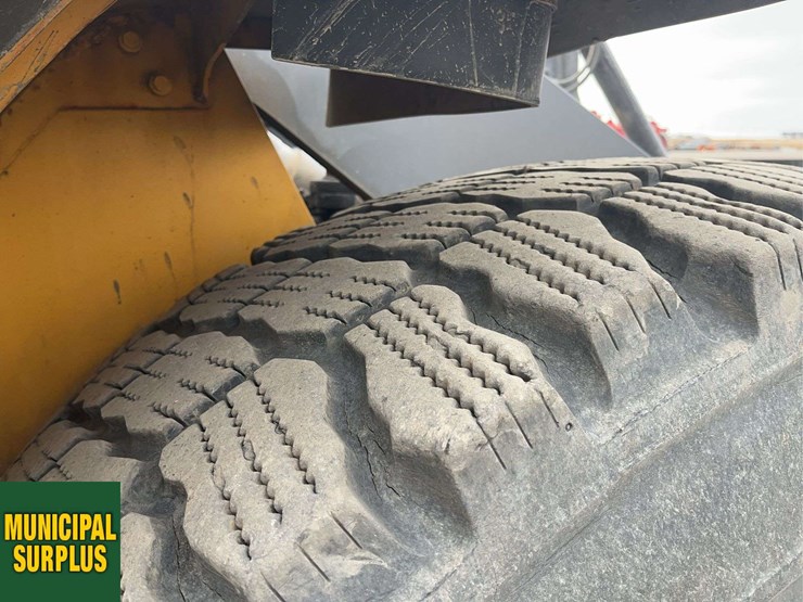 2015-volvo-l110h-image-10