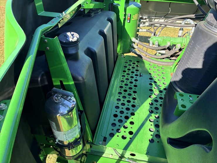 2010-john-deere-2010-image-90