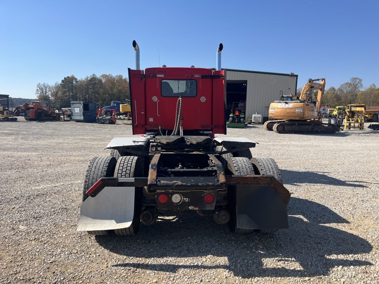 2004-caterpillar-c15-image-8