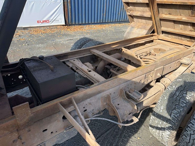 2013-ford-f350-xl-image-28