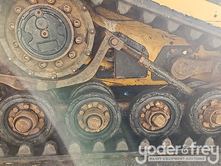 2019-caterpillar-257d-image-13