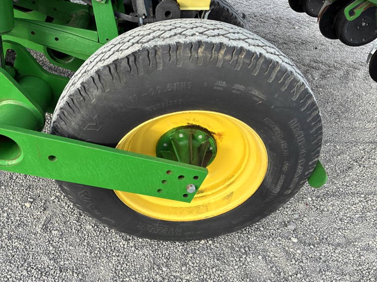 2018-john-deere-1795-image-46