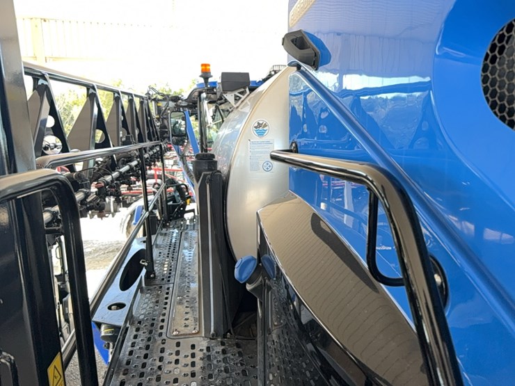 2023-new-holland-sp.310f-image-113