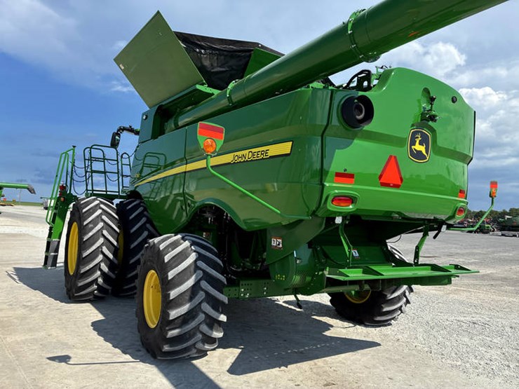 2023-john-deere-s780-image-8