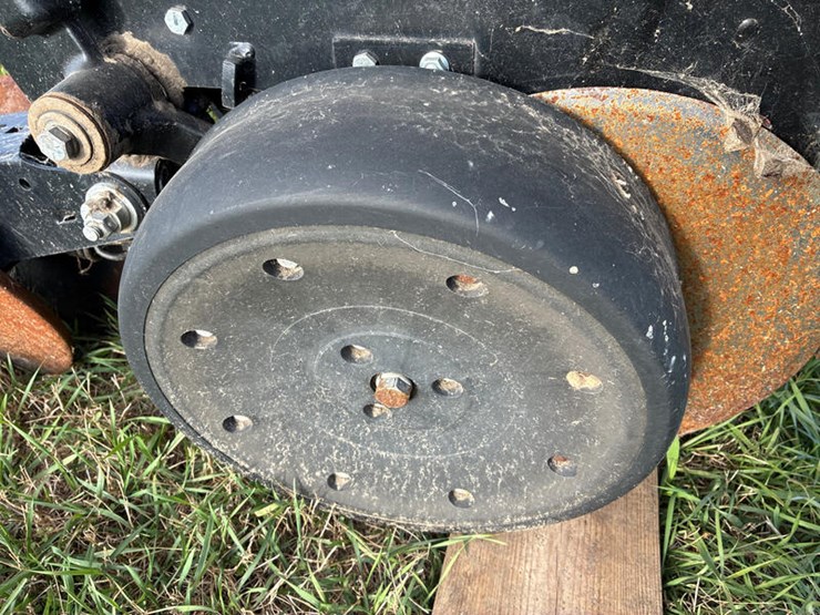 2019-kinze-3140-image-30