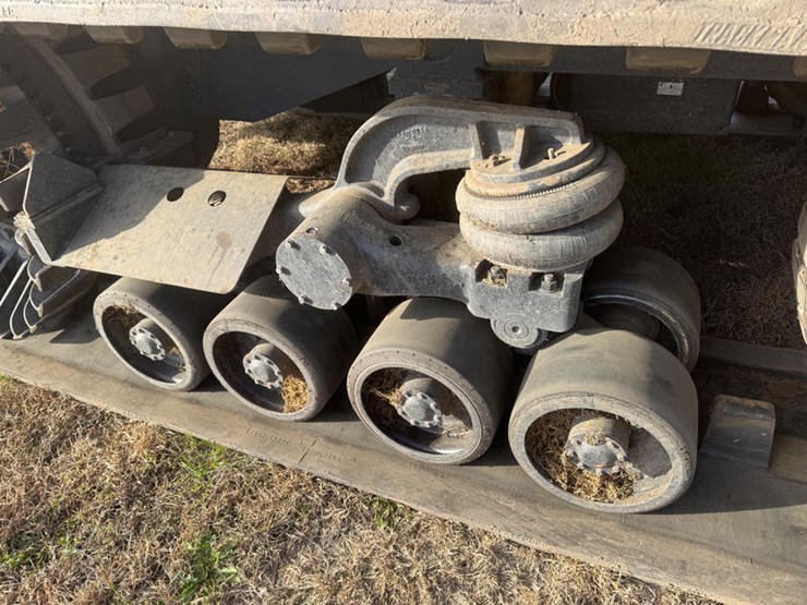 caterpillar-20-image-26