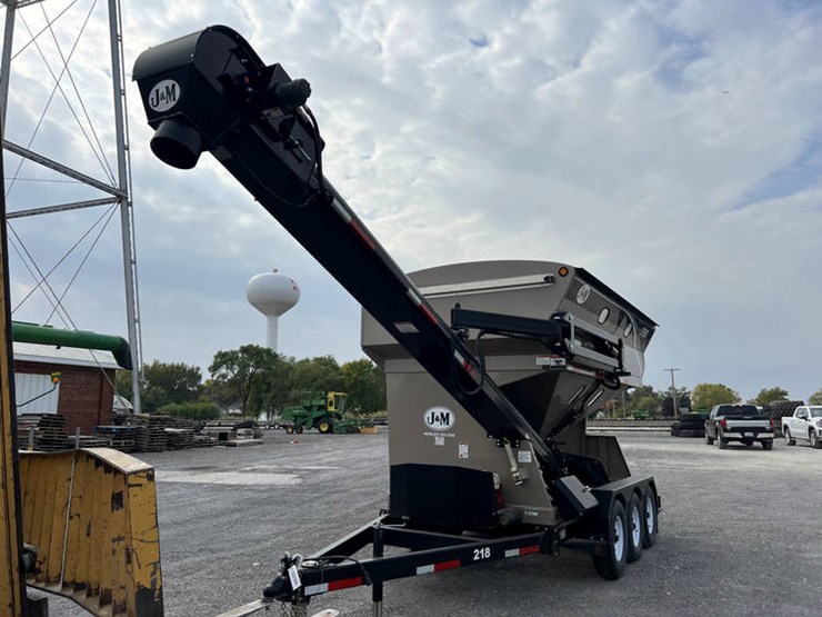 2021-j&m-lc390-image-2