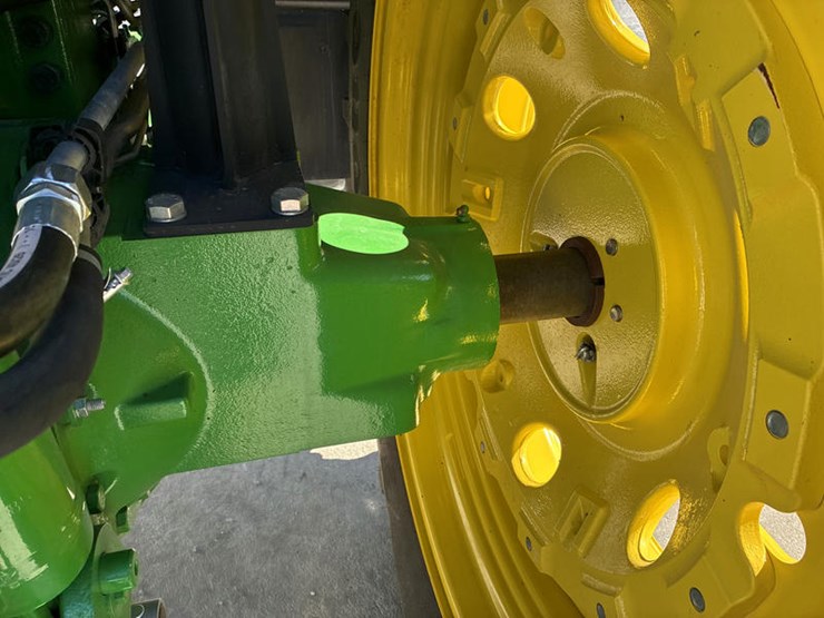 2023-john-deere-6175m-image-56