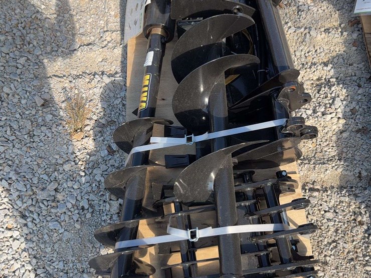 mini-excavator-attachment-set-(8-piece-kit)-image-3