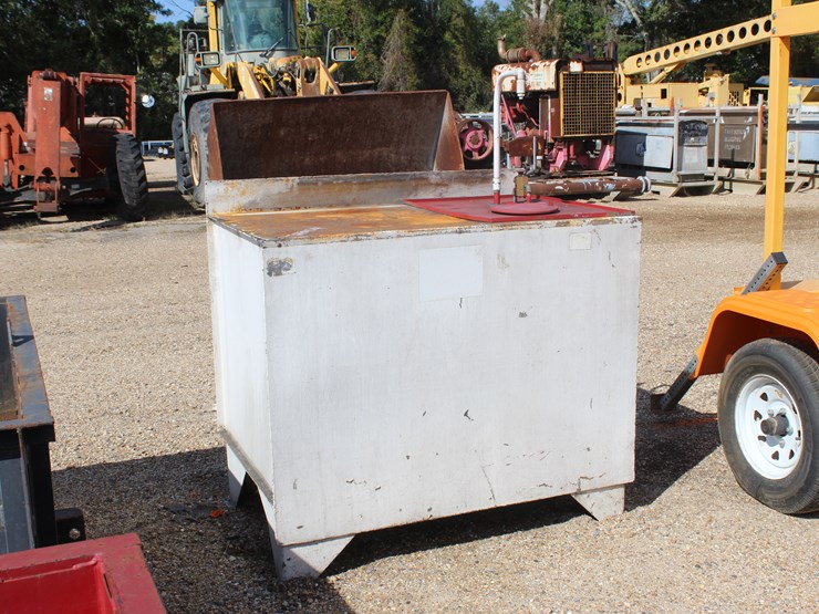 #3478-•-200-gallon-faith-tank-image-1