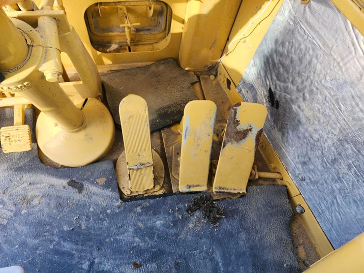1980-caterpillar-627b-push-pull-scraper-image-56