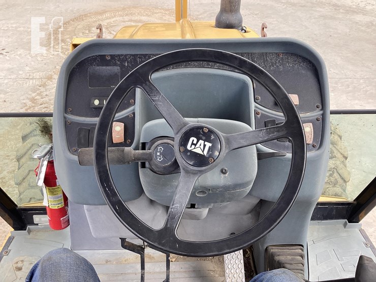 2004-caterpillar-416d-image-14