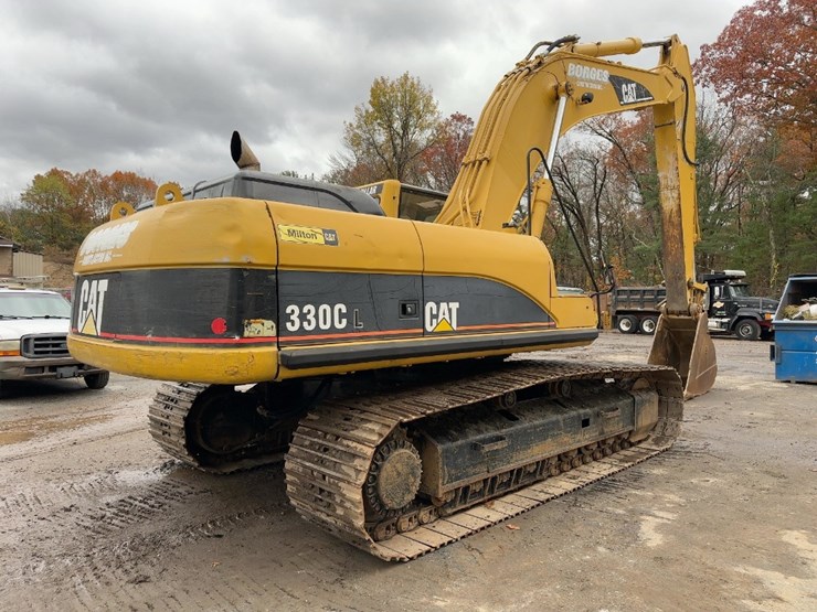 2004-caterpillar-330cl-hydraulic-excavator-image-5