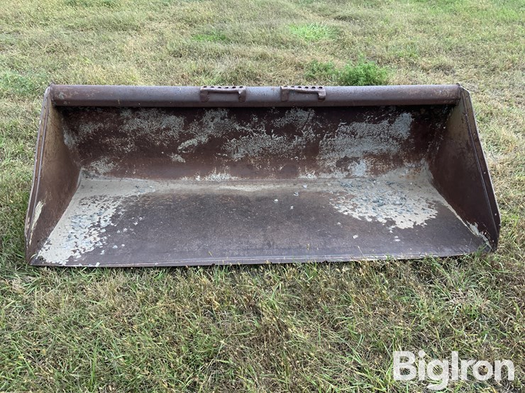 skid-steer-loader-bucket-image-11