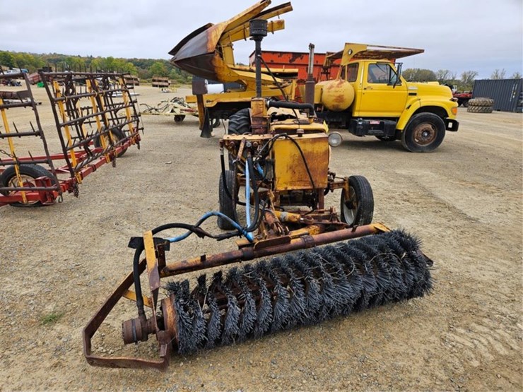 ford-tractor-image-8
