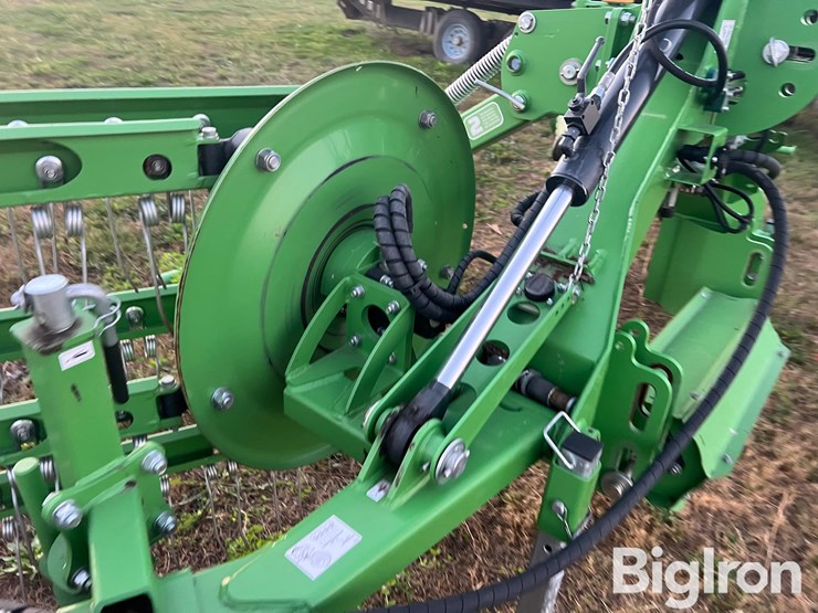 2022-samasz-twist-600p-front-mount-basket-rake-image-20