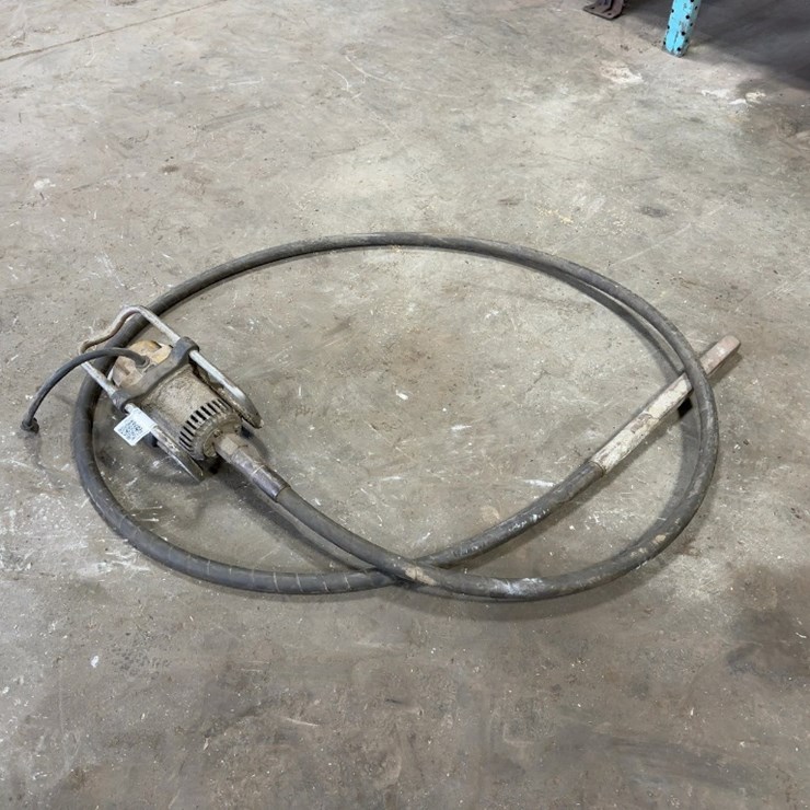 ELECTRIC CONCRETE VIBRATOR