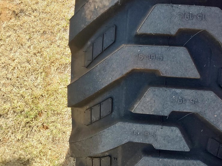 2023-mahindra-1635-hst-image-10