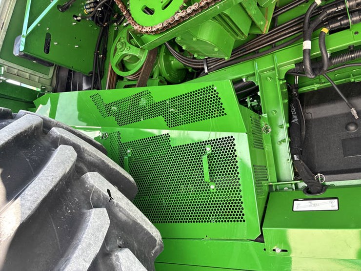 2023-john-deere-s780-image-69