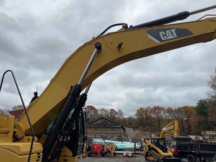 2008-caterpillar-330dl-hydraulic-excavator-image-11
