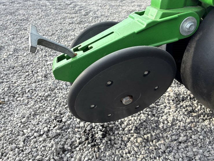 2018-john-deere-1795-image-25