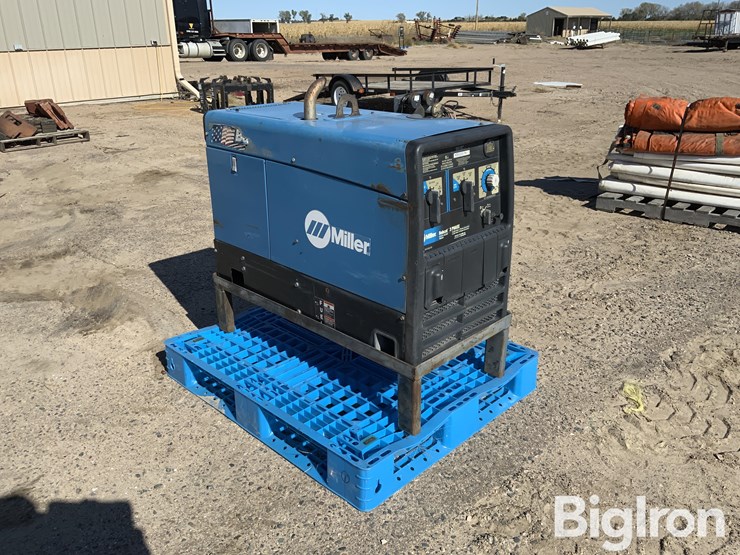 miller-bobcat-3-phase-welder/generator-image-3
