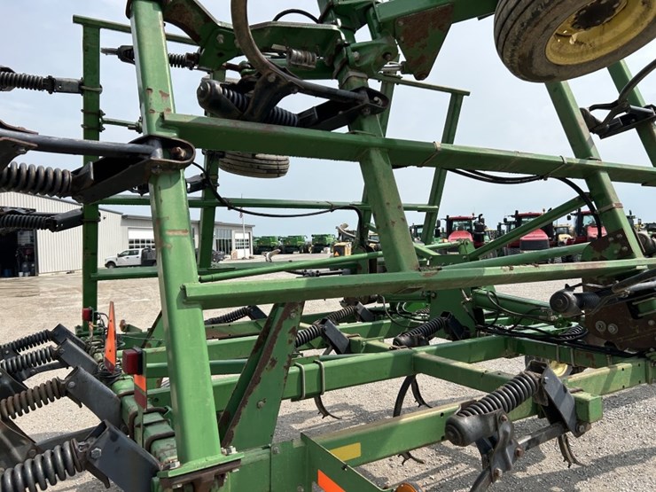 2002-john-deere-2400-image-25