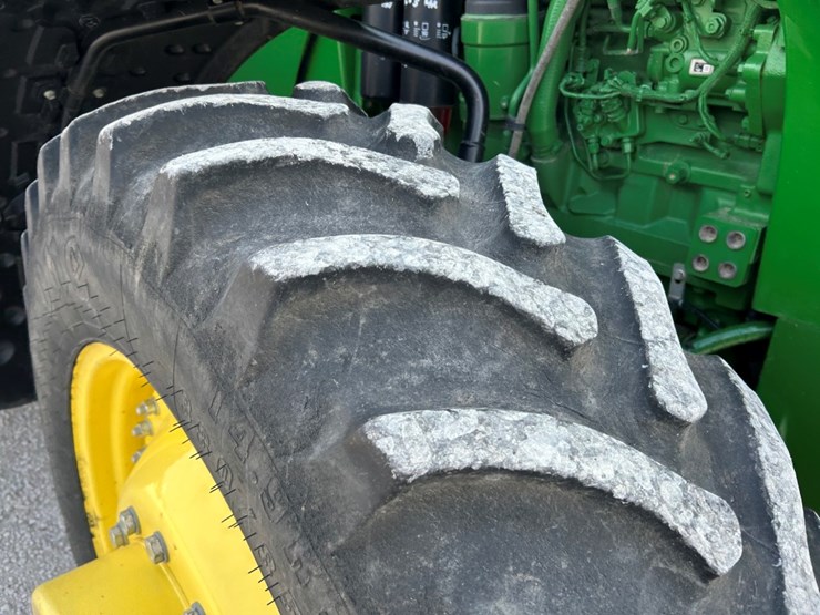 2014-john-deere-8270r-image-61