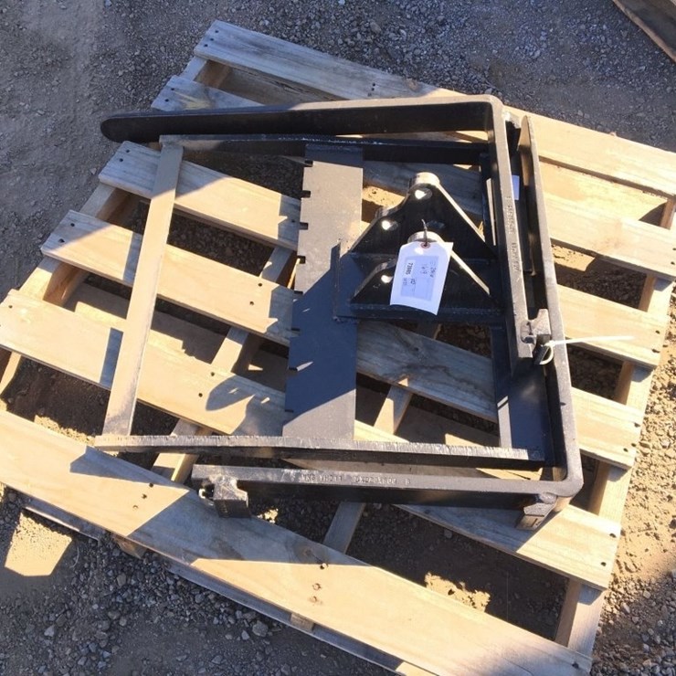 Unused 30in Fork Attachment,