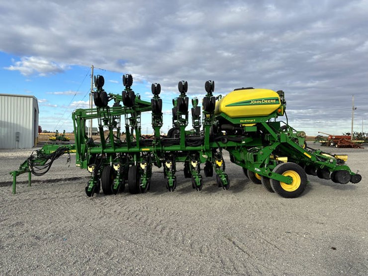 2018-john-deere-1795-image-9