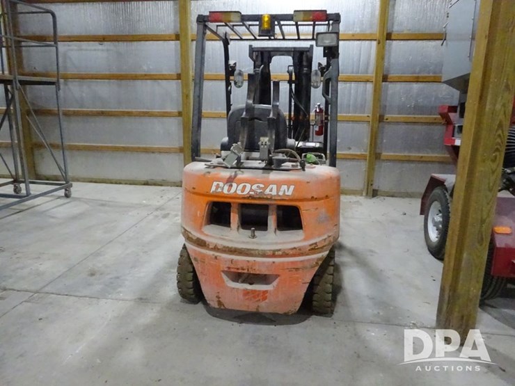 doosan-25-forklift-(pz14059,-unit-109307)-image-6