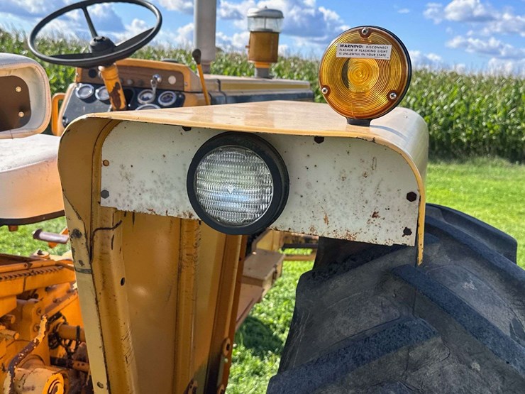 minneapolis-moline-g550-image-42