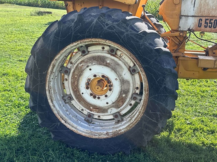 minneapolis-moline-g550-image-43