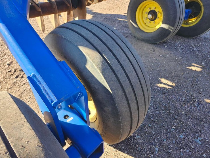 2013-landoll-7431-23-image-23