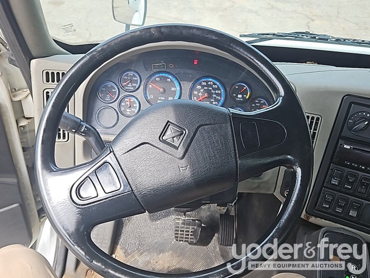 2017-international-8600-image-48