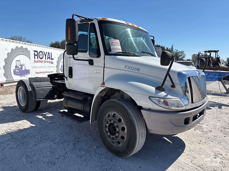 international-durastar-4300-image-2