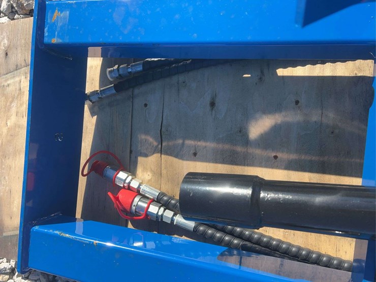 skid-steer-loader-auger-and-extra-rod-image-5