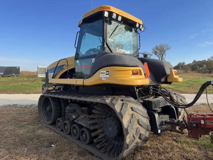 caterpillar-20-image-13