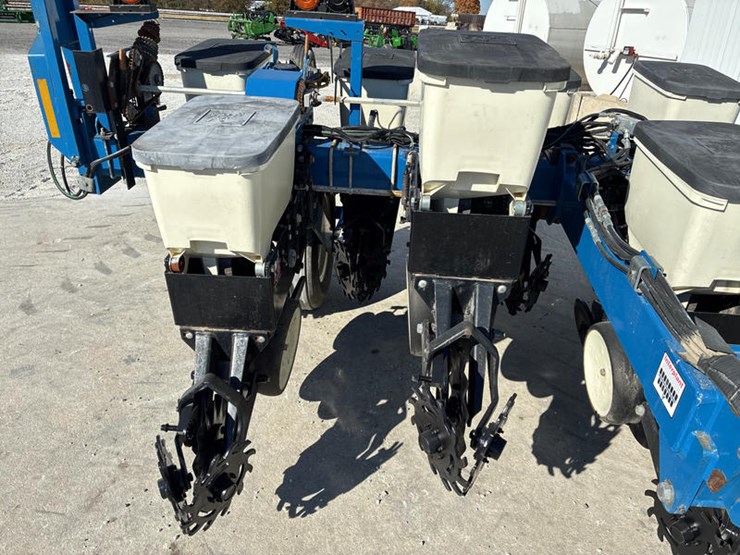 2014-kinze-3000-image-14