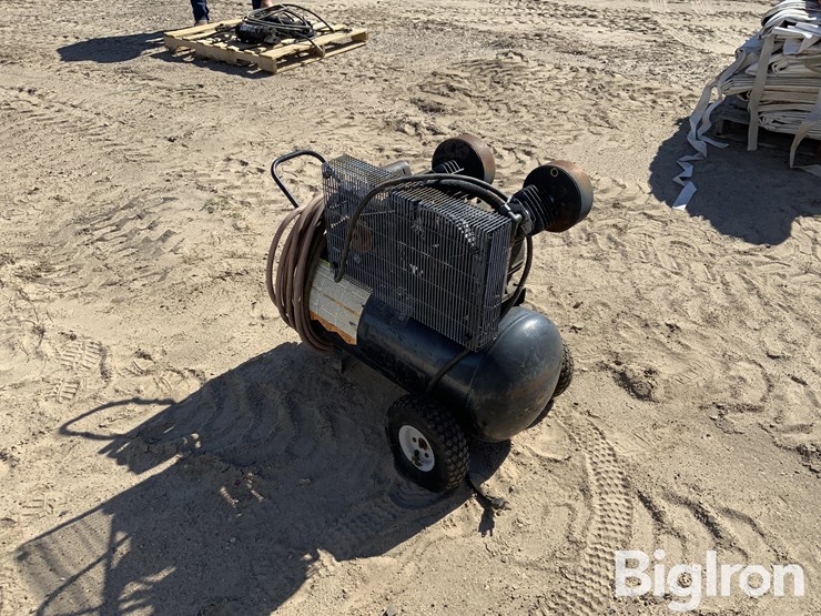 industrial-air-20-gal-air-compressor-image-7