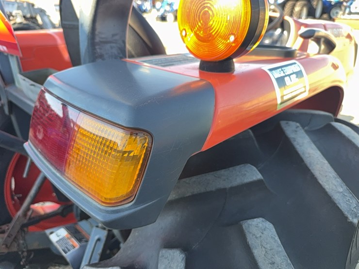 kubota-mx5200-image-31