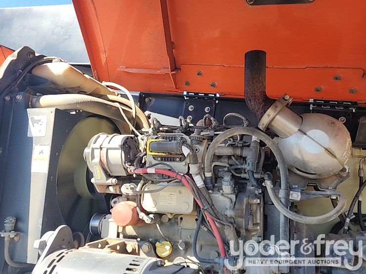 2014-jlg-800aj-image-28