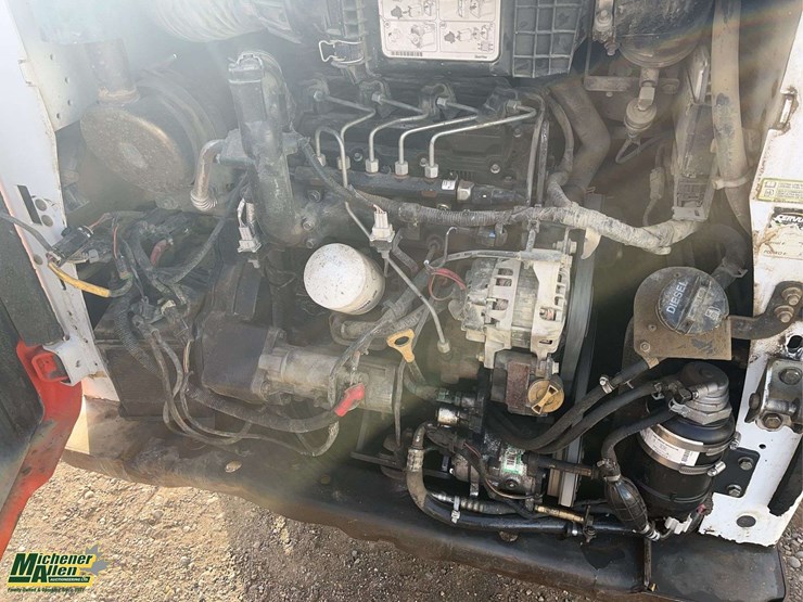 2015-bobcat-t550-image-18