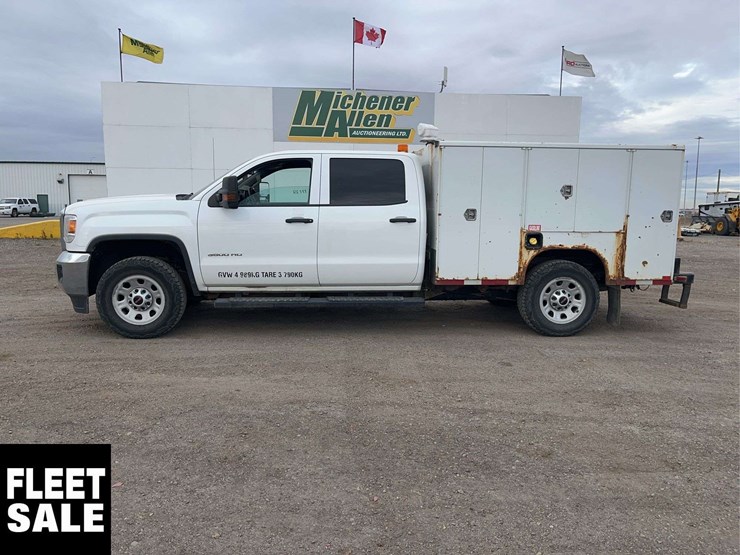 2018-gmc-sierra-3500hd-image-2