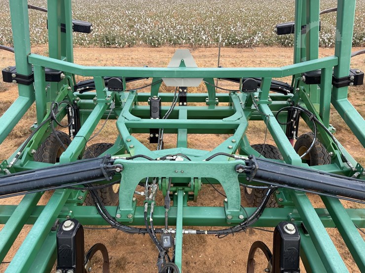 great-plains-6330uc-image-25