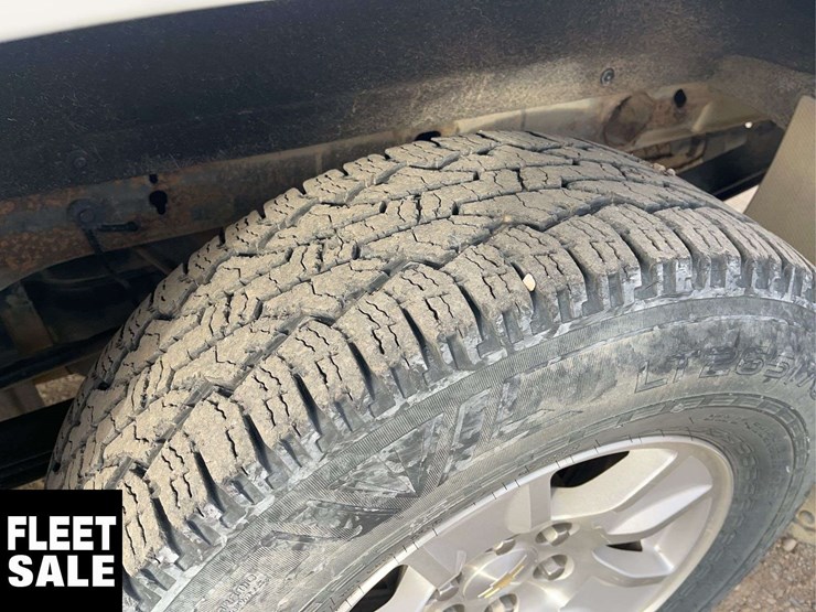 2017-chevrolet-silverado-1500-image-8