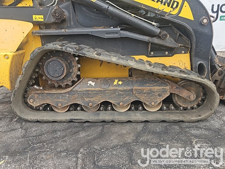 2020-new-holland-c345-image-14