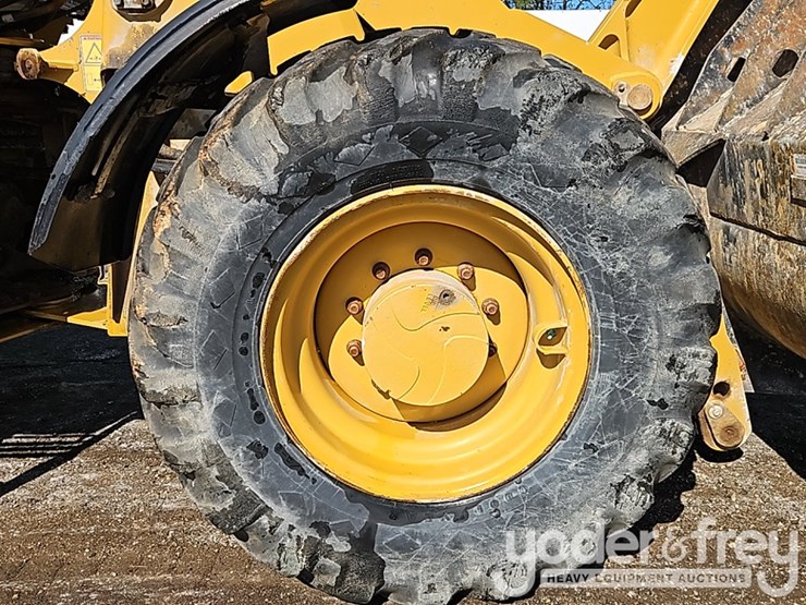 2018-caterpillar-914m-image-11