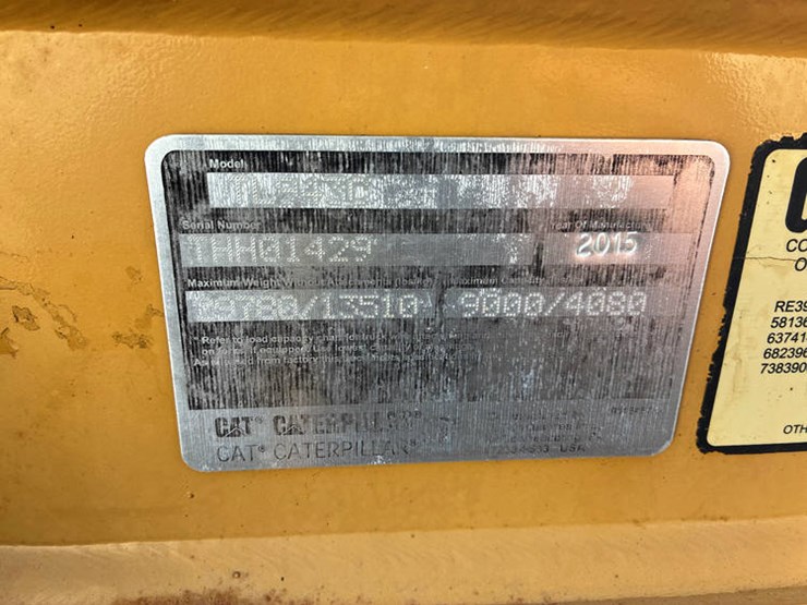 2015-caterpillar-tl943c-image-2